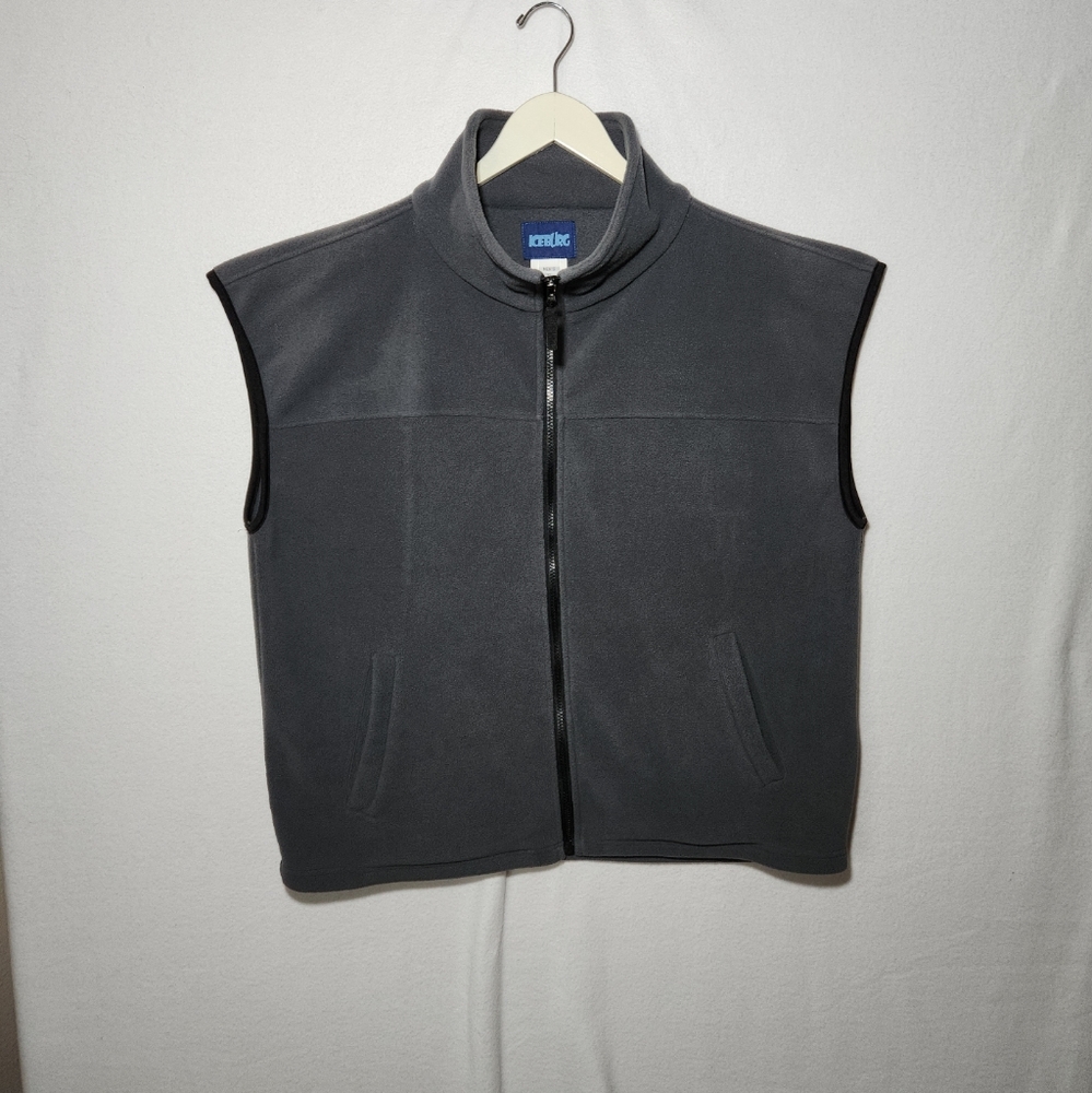 Iceburg outerwear Mens Vest  gray full zipper Size XL Zipper And 2 Pockets